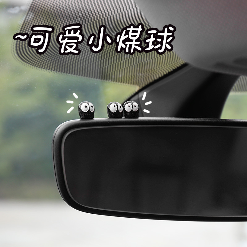 車のセンターコンソールかわいい装飾品車のバックミラー装飾家庭用車両目的漫画練炭黒炭装飾用品|undefined