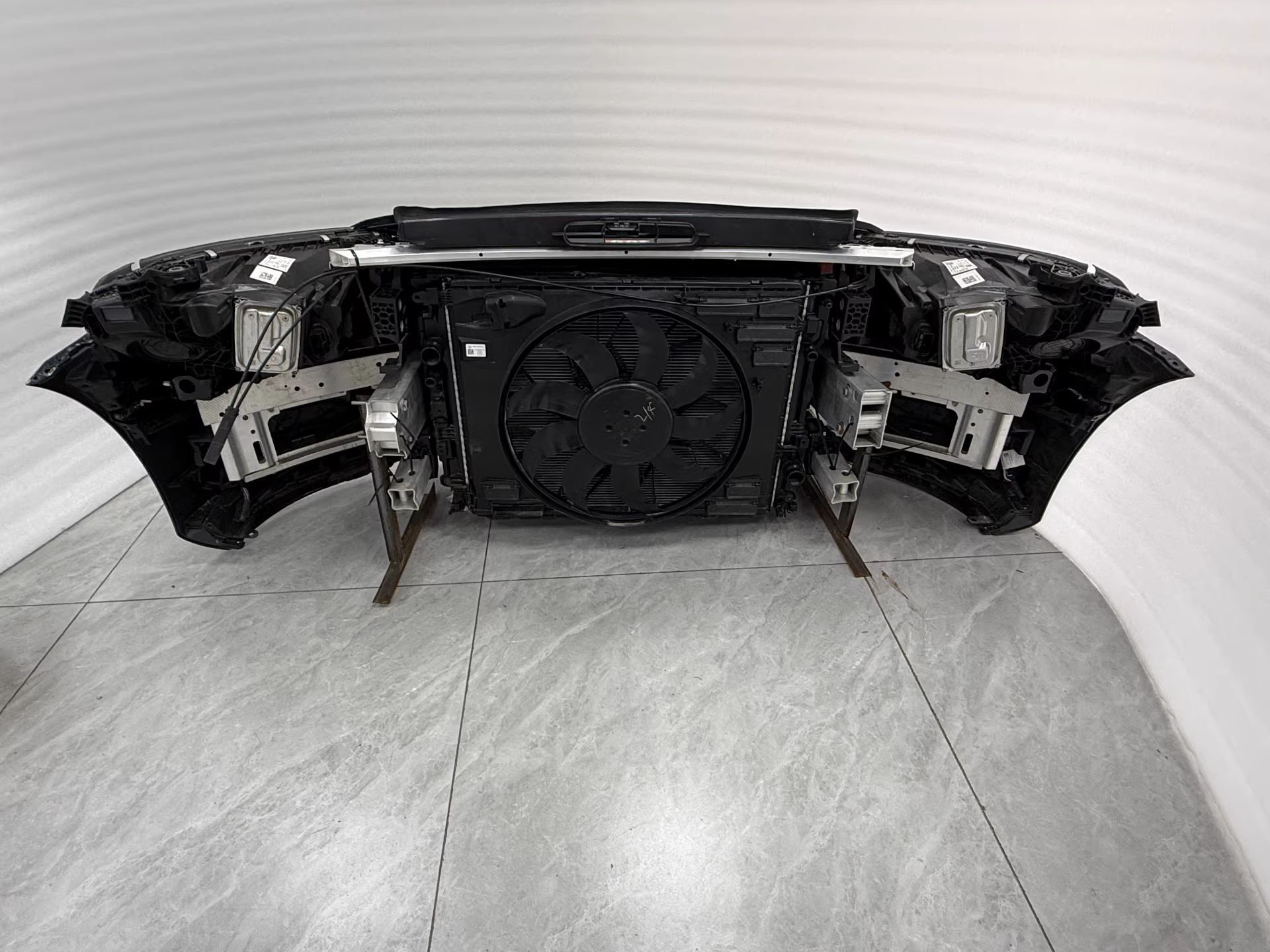 Suitable for Mercedes-Benz E-Class E200L E300L E350L W214 Front Bumper Front Bar Front Nose Front Grille