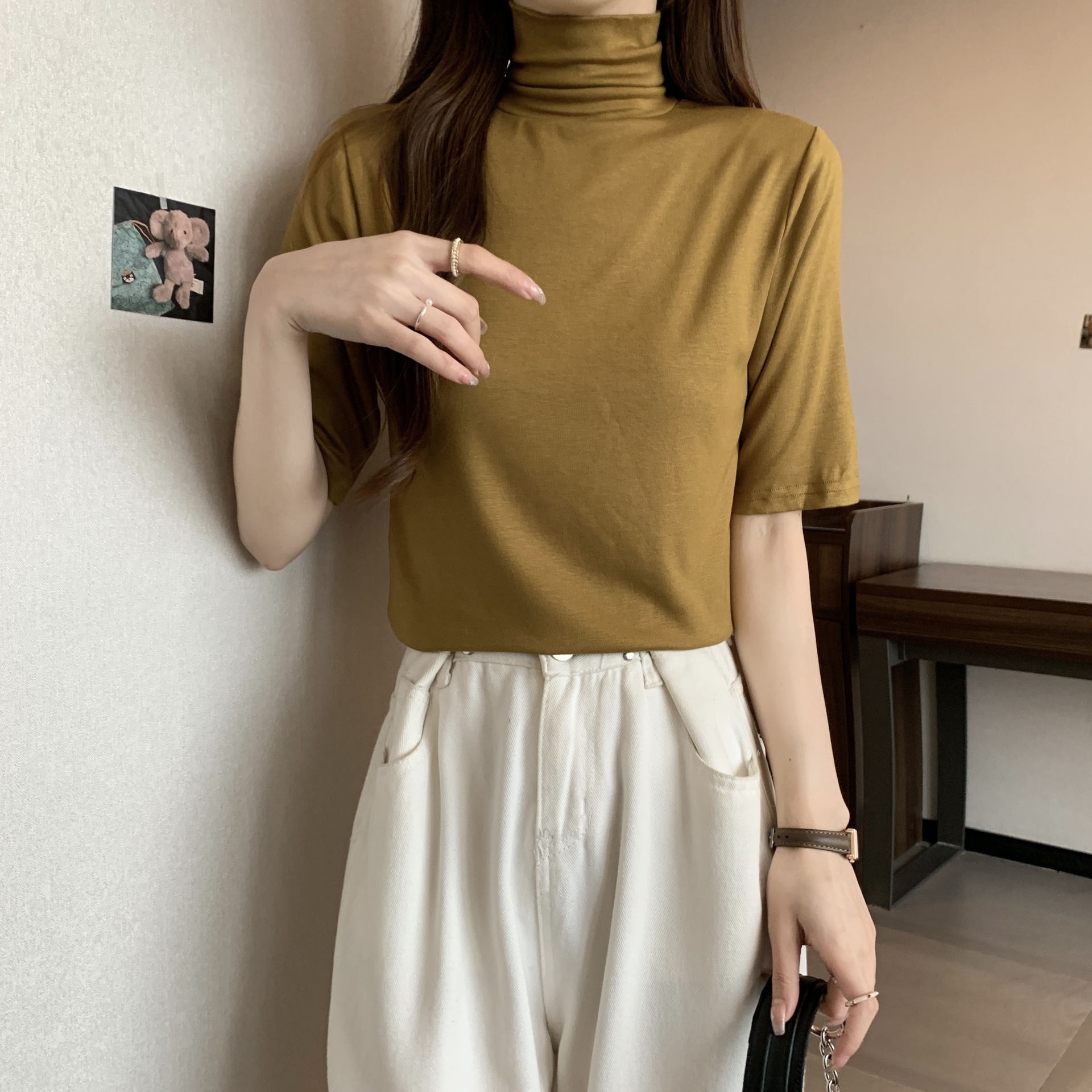 유럽식 터틀넥 바텀 셔츠 여성용 인테리어 새로운 스타일 미드 슬리브 탑 여성용 반팔 티셔츠