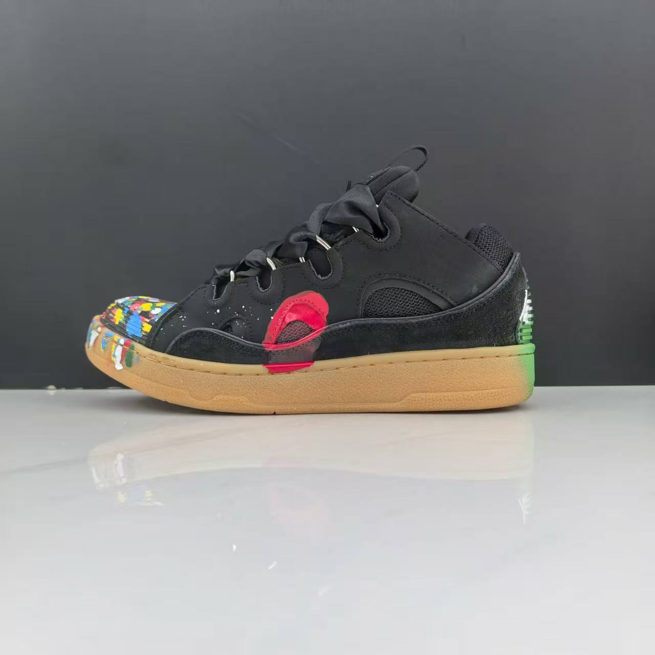 Nuevas zapatillas deportivas casuales unisex de la marca L para comercio exterior, con parches de cuero, cordones, estilo retro, graffiti y diseño de papá. image 29