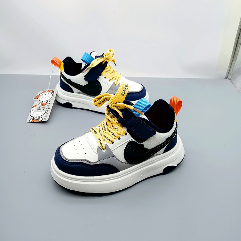 Yulezi cuero algodón 2025 nuevos zapatos deportivos para niños de tamaño medio y grande con suela ligera giratoria zapatos para niños zapatos de correr para niños