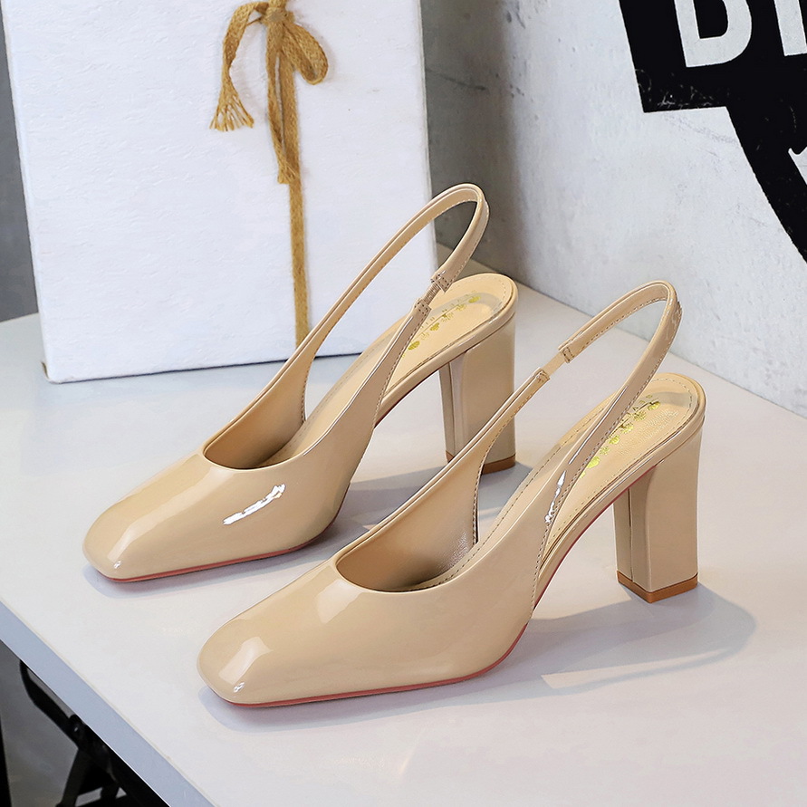 Elegant Women's Square Toe Chunky Patent Leather Pumps Banquet_voghion.com