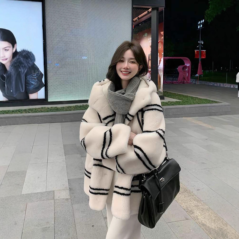 连帽条纹皮草毛毛外套女冬季LMOMO 踏雪羊剪绒大衣皮毛一体羊羔毛