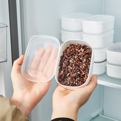 雑穀ご飯は冷凍箱の粗食ご飯を分けてダイエットします。