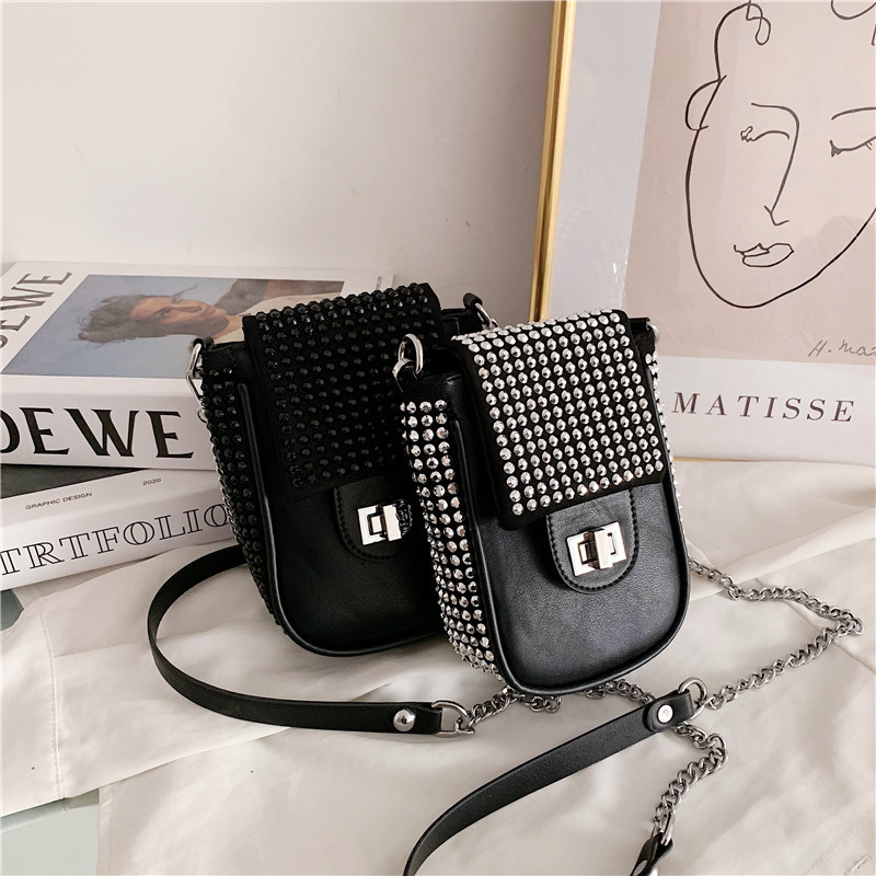 2021 New Trendy Korean Soft Leather Retro Sparkling Diamond Crossbody Bag Fashion Chain Single Shoulder Bag Mobile Phone Bag