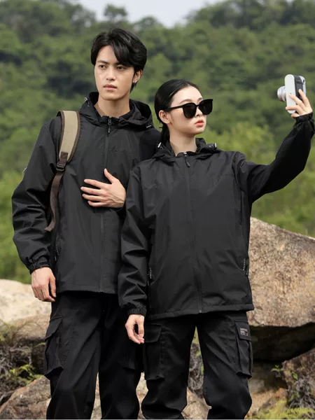 Windproof and Waterproof Double-Layer Mesh Jacket with Detachable Hood. Weight: 600 Grams (Average Weight of a Single Garment)