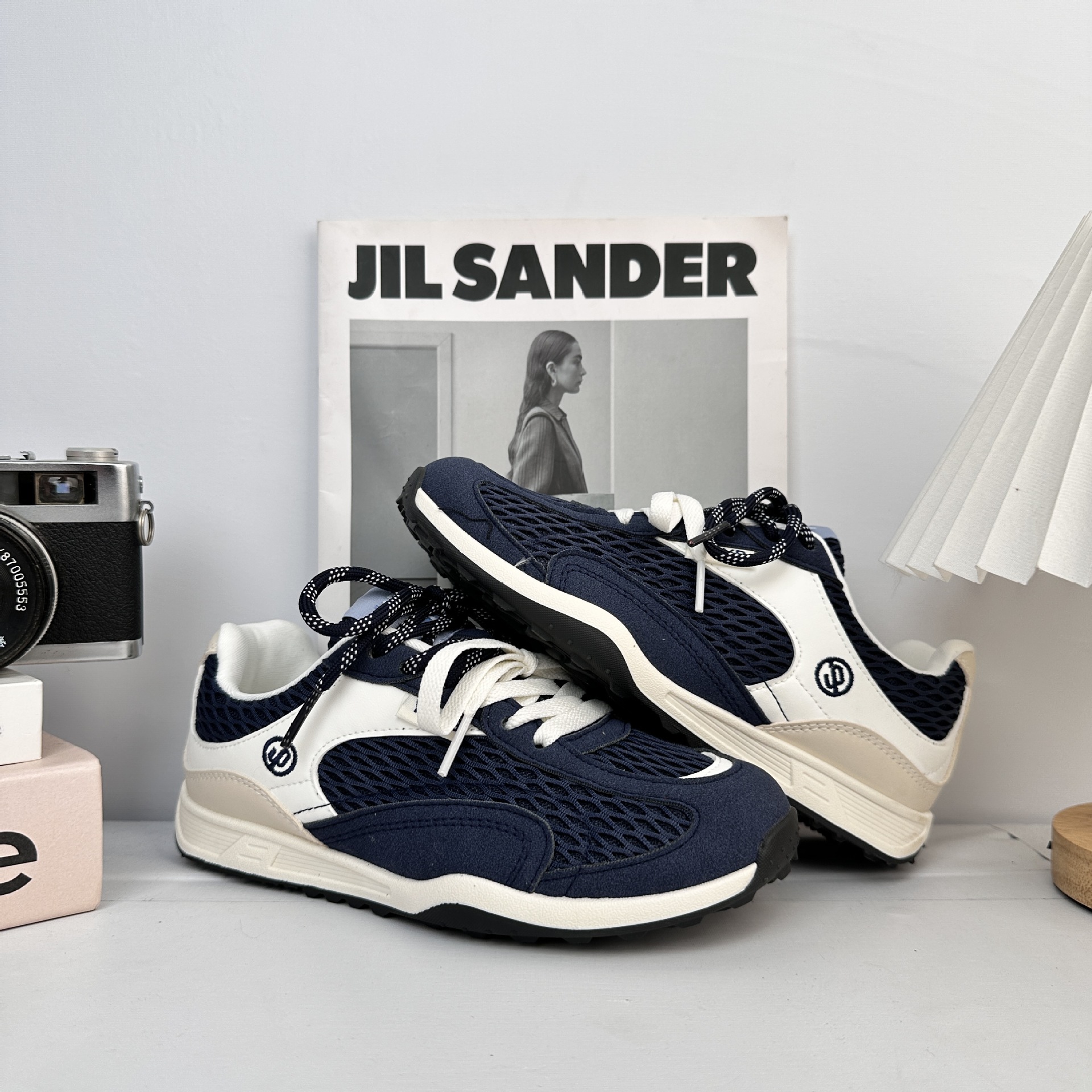 Yuanbo zapatos de verano de malla para mujeres zapatos deportivos de malla transpirables para niños 2025 nuevos zapatos casuales de estilo universal