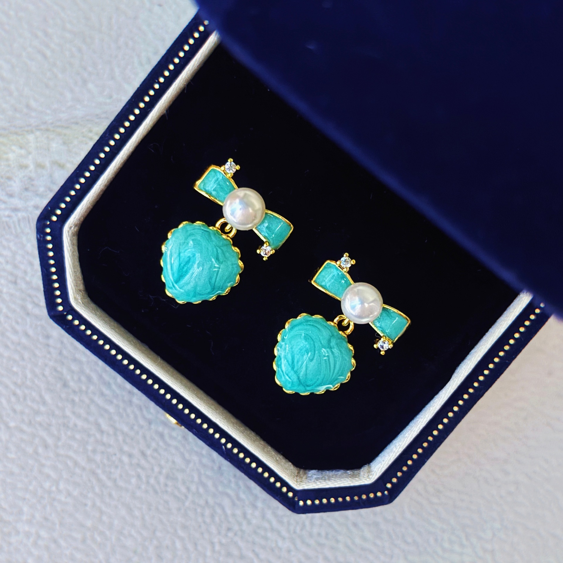 ���߳�����Ȼ��ˮ������ͷ�ʽ�����ᰮ�Ķ�������ж���Դͷ����