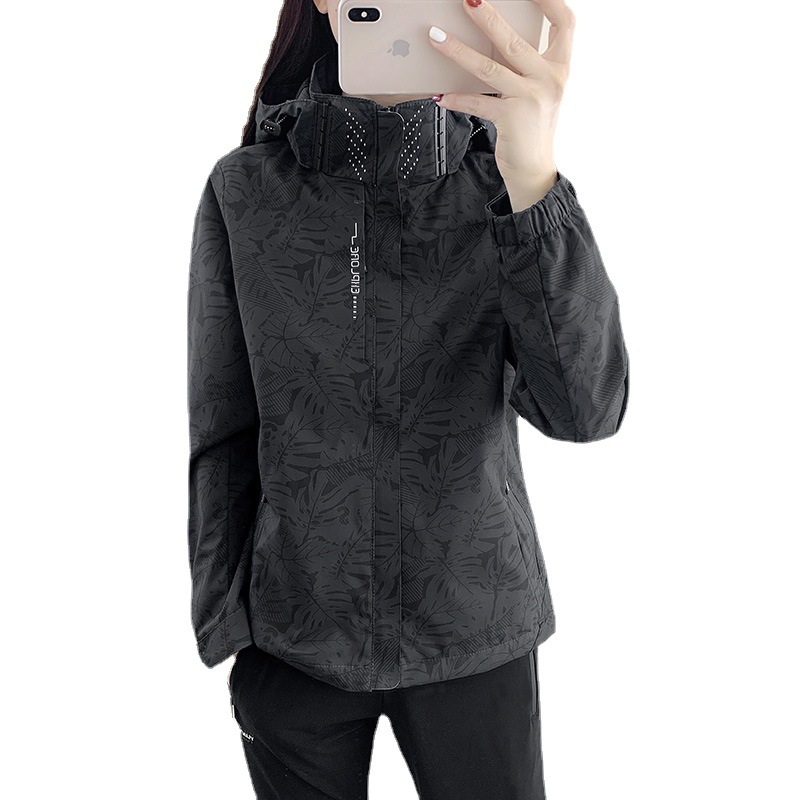 Chaqueta al aire libre de las mujeres de primavera y otoño transpirable a prueba de viento impermeable casual hombres y mujeres chaqueta versátil deportes camuflaje ropa de montaña