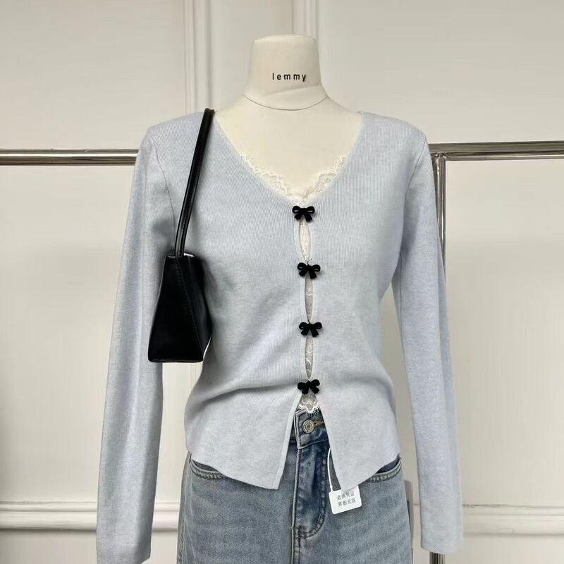 V-neck sweater women's lace stitching fake two-piece top spring new Korean-style elegant slim-fit long-sleeve base shirt