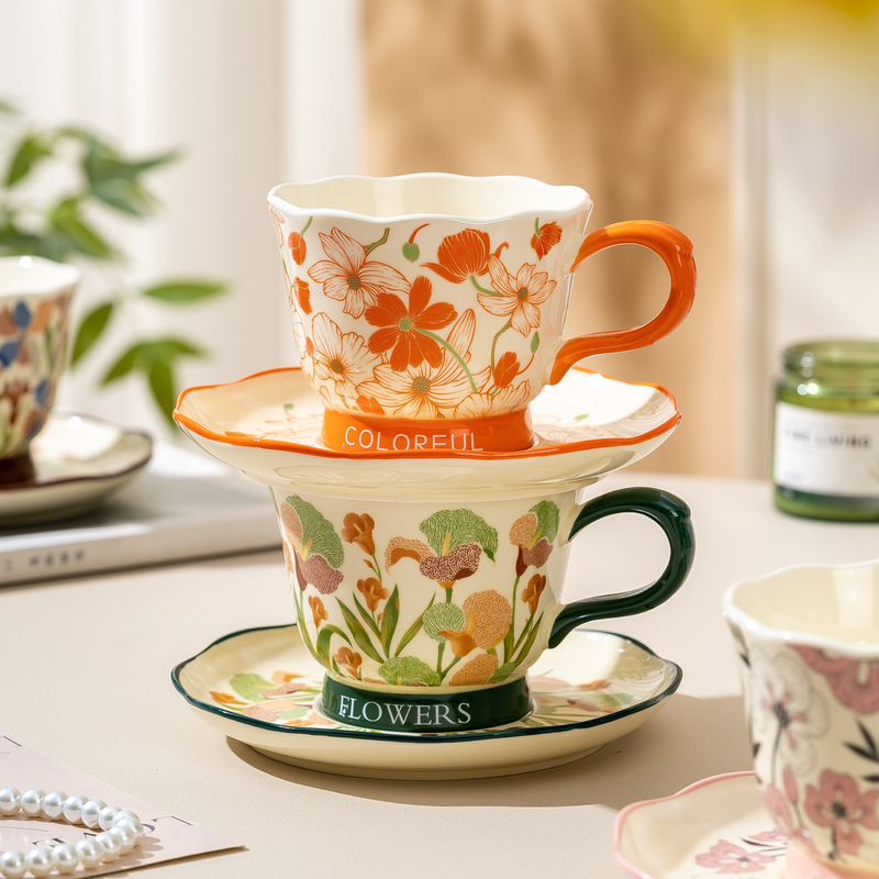 Ins floral ceramic cup and saucer set for home use, party gifts, petal-style coffee cup, afternoon tea snack ceramic plate Ins floral ceramic cup and saucer set for home use, party gifts, petal-style coffee cup, afternoon tea snack ceramic plate