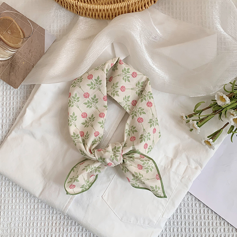 Bufanda de seda, bufanda cuadrada pequeña, nueva bufanda de seda literaria fresca, bufanda, bolso floral dulce, pañuelo en la cabeza, cinta para el cabello, serpentinas para el cabello