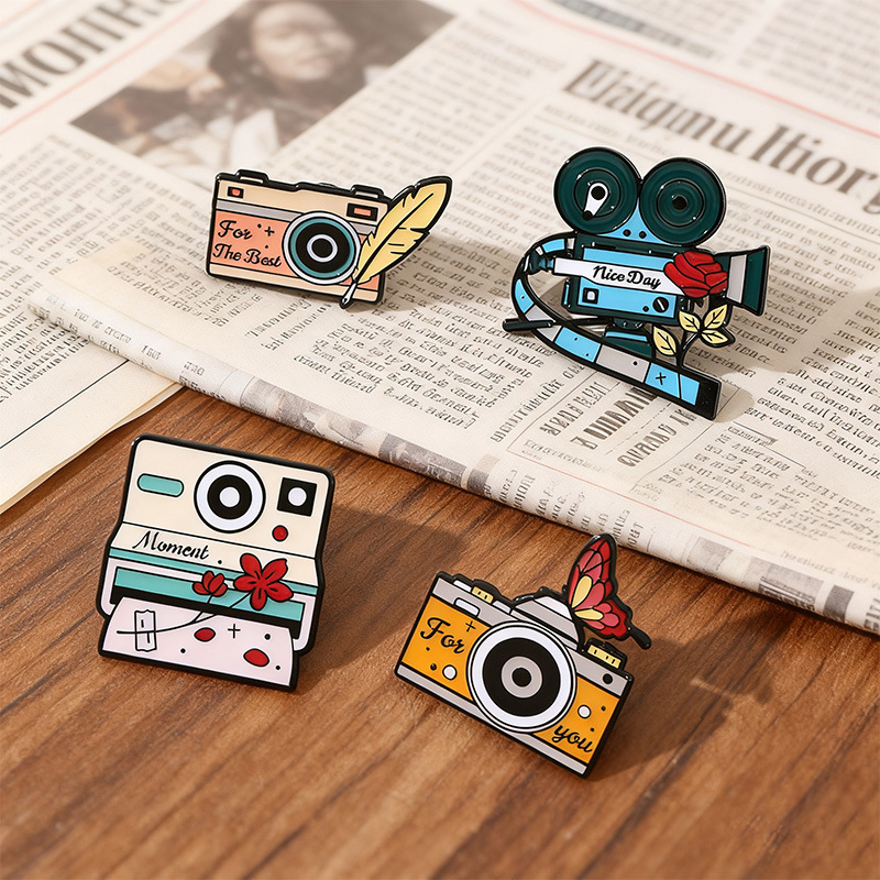 Nostalgic Retro Creative Colorful Cartoon Camera Brooch Camera Polaroid Bag Pencil Case Brooch Jewelry Decoration