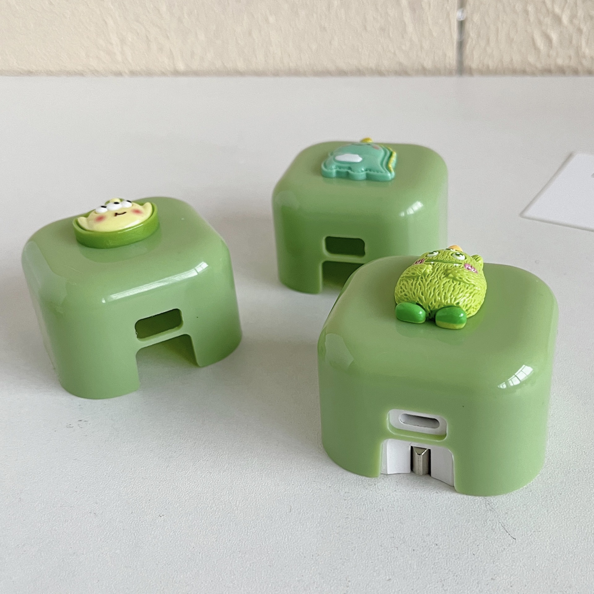 A6CC7451-B2B5-498B-A52A-9AA3A2