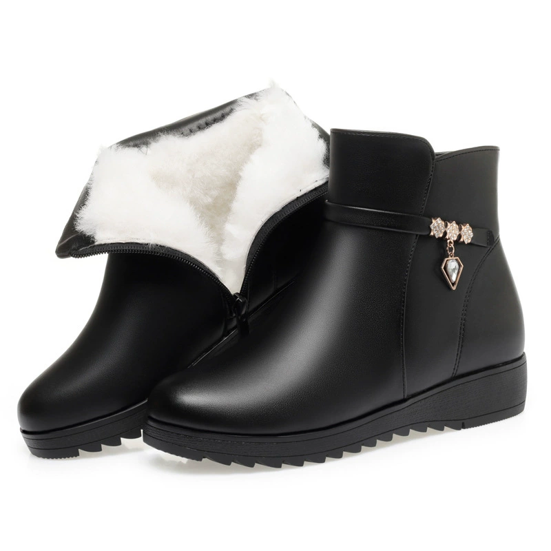 Мягкая кожаная хлопковая обувь для мам, женские зимние утолщенные женские ботильоны на флисовой подкладке, нескользящая молочная обувь на мягкой подошве для людей среднего и пожилого возраста, обувь из шерстяной кожи
