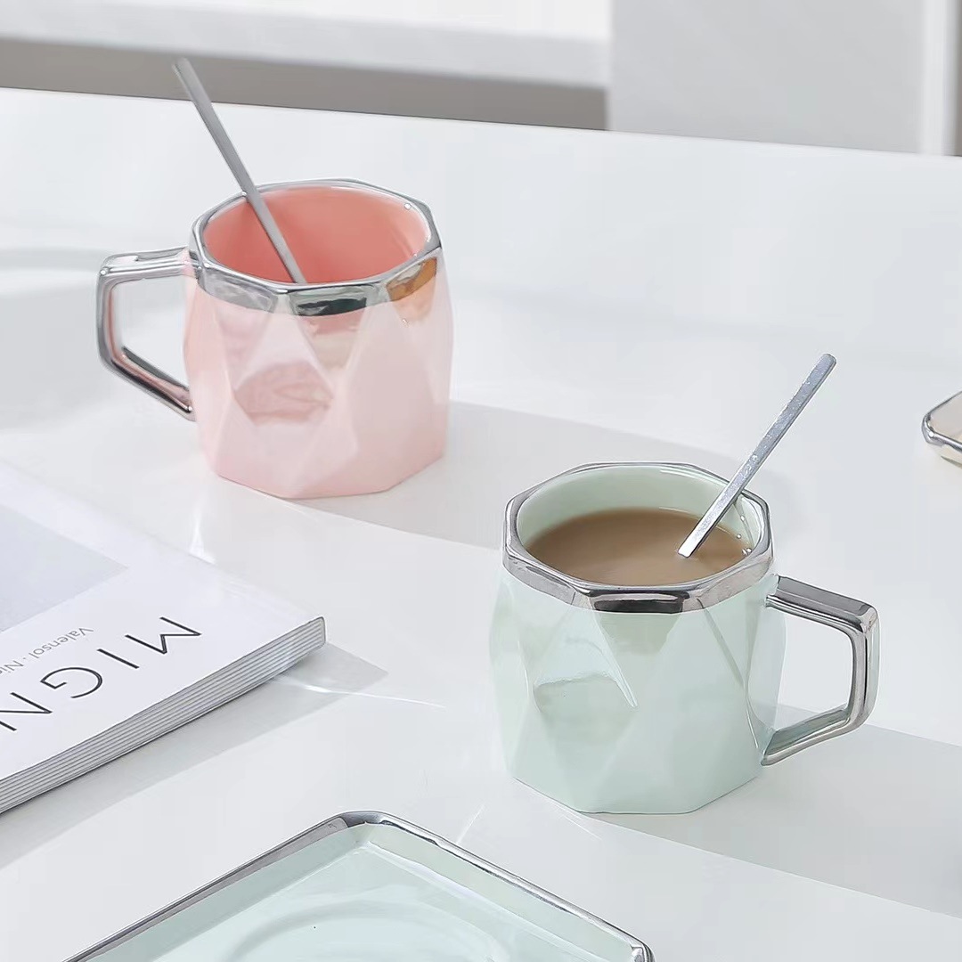 Estilo nórdico esmalte Perla Taza de cerámica y platillo combinación taza té de la tarde taza de café simple regalo de alta apariencia taza de agua