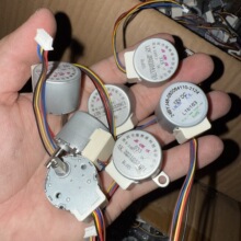 24BYJ48���M늙C�m�ñO���̨�z��C5v12v�ж��o���S�C�l����