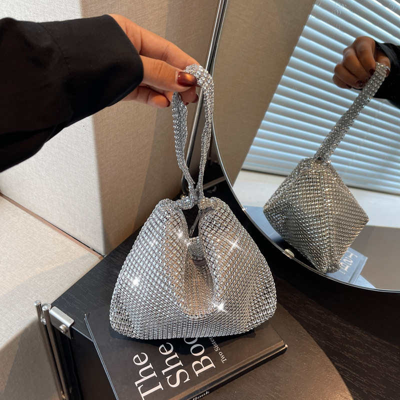 Bolsos pequeños de moda coreana 2025 verano nuevo estilo bolso femenino bolso de lentejuelas estilo occidental bolso de lona simple de alta calidad