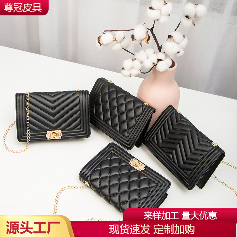 Comercio exterior de bloqueo rómbica hombro crossbody pequeño bolso cuadrado 2023 nueva moda simple bolso de mujer en stock fábrica al por mayor