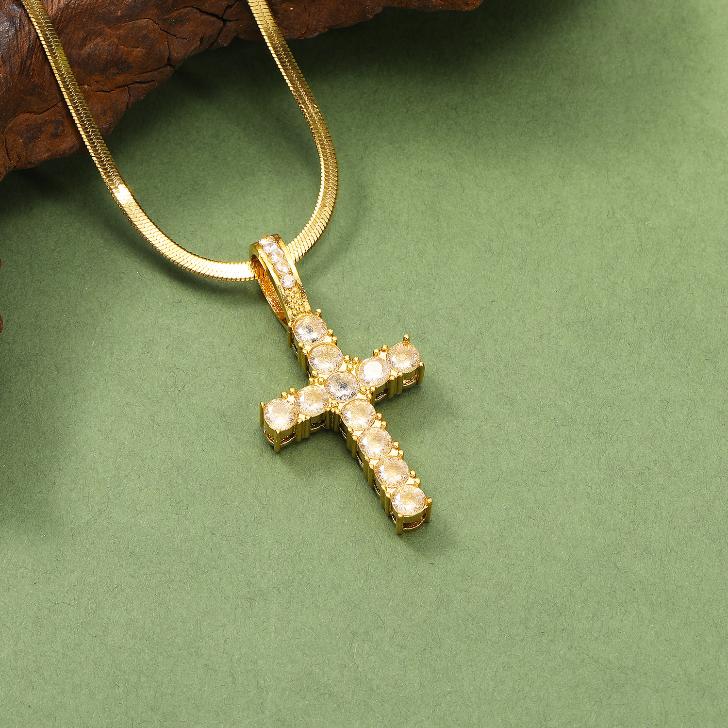 14g Weight Real Gold Plated Plating Material Rhinestones Inlay Material Pendant Necklace Classification 1 Piece Quantity Casual, Daily Occasion 304 Stainless Steel Material Cross Pattern Women's Gender Vintage Style Style Waterproof Non Tarnish, Plating, Inlay Craft Real Gold Plated Cross 304 Stainless Steel Vintage Style Waterproof Non Tarnish Pendant Necklace 19