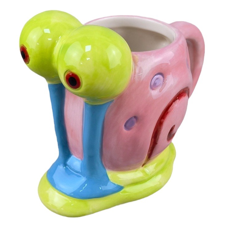 Taza de cerámica con forma de esponja de dibujos animados, cuidadosamente seleccionada, taza creativa con forma de caracol pequeño, taza grande irregular para agua.