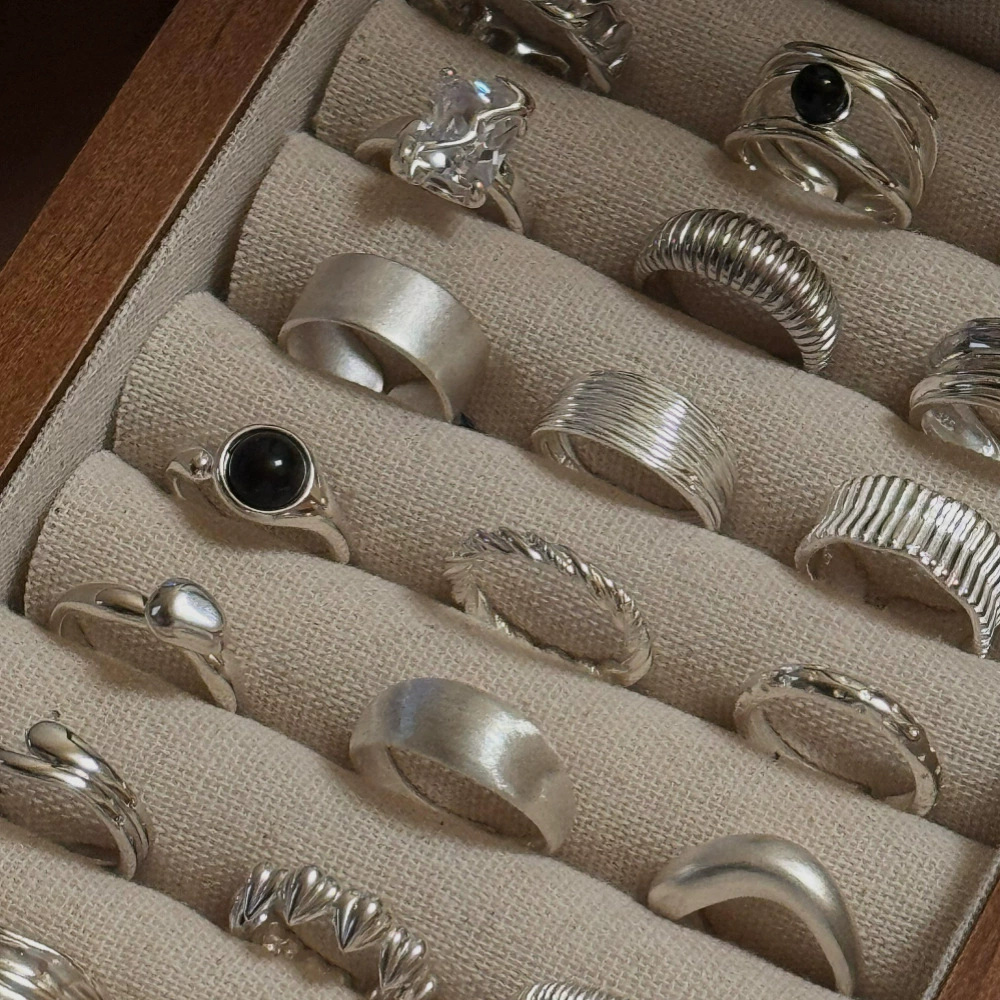 Серебряное кольцо 925 пробы, матовая отделка, стиль легкой роскоши, середний палец, не тускнеет