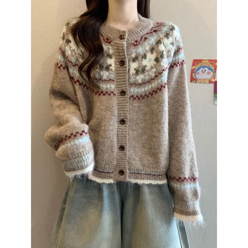 Honghe Knitting Factory Vintage Fair Isle Jacquard Round Neck Knit Cardigan for Women, Soft and Cozy Sweater Coat Wholesale Honghe Knitting Factory Vintage Fair Isle Jacquard Round Neck Knit Cardigan for Women, Soft and Cozy Sweater Coat Wholesale