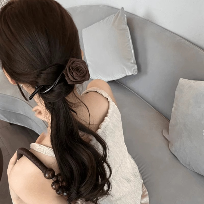 Una sensación de alto nivel de rosa de una palabra torcida clip de cabello detrás de la cabeza más clip de cabello de gran tamaño raspado clip de cabello de cabello de viento toque