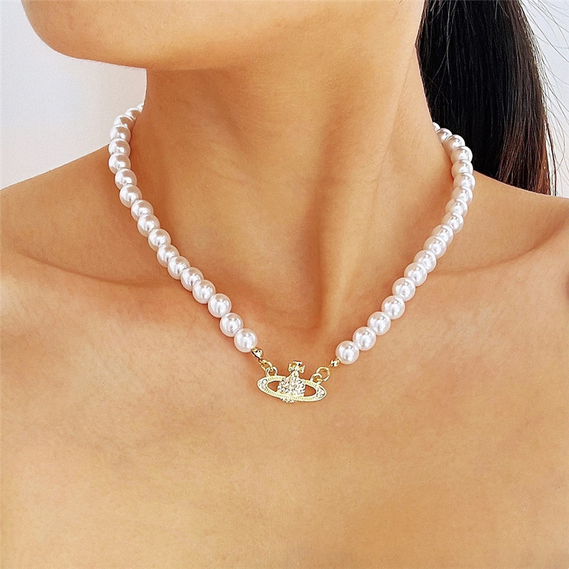Fashionable creative cute necklace from pearl