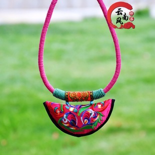 Ethnic Style Women's Jewelry, Retro Double-Sided Embroider, Hand-Punched Short Choker, Performance Accessories, Exaggerated Necklace