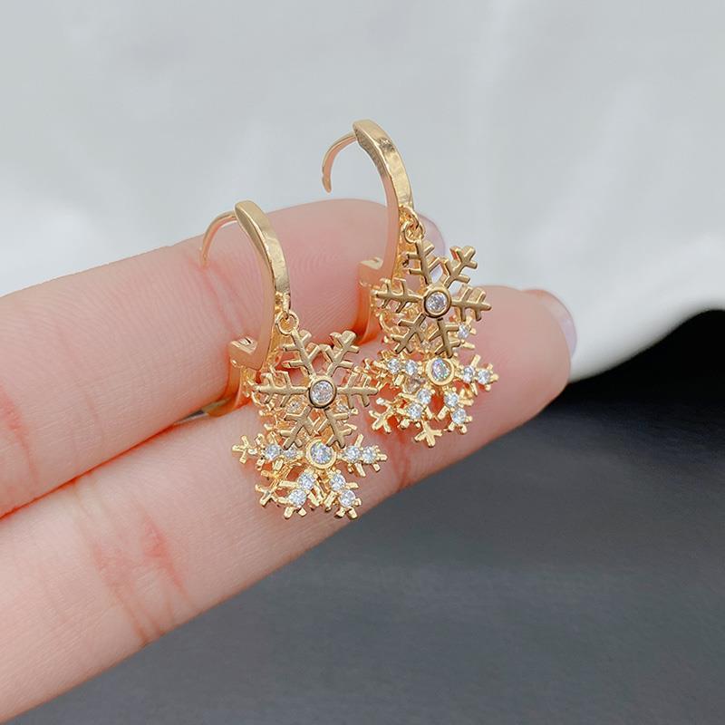 Christmas Festival Christmas Tree, Santa Claus, Snowflake Pattern 1 Pair Christmas Cute Christmas Tree Santa Claus Snowflake Copper Drop Earrings
