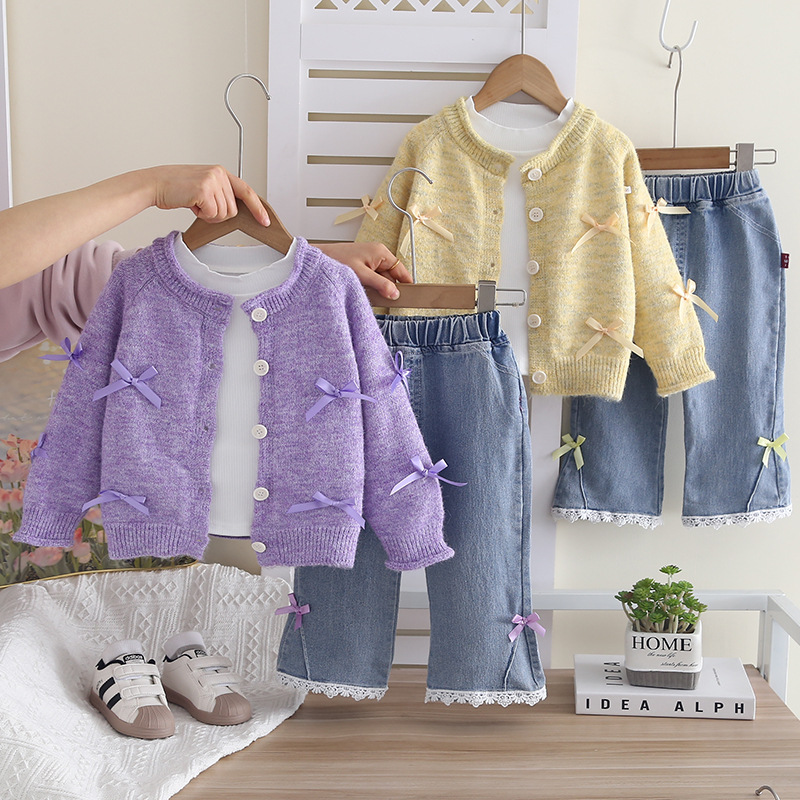 2026 nuevo estilo extranjero bebé femenino primavera / otoño moda cardigan suéter de tres piezas