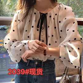 春装温柔风感洋气甜美宽松百搭长袖V领波点灯笼袖衬衫上衣女批发