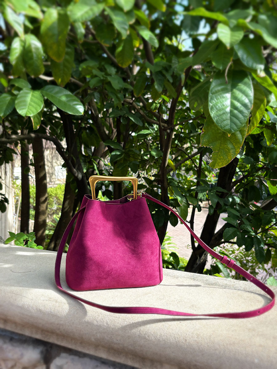 Rosarote Wildleder-Beuteltasche, lässig-schlicht, leicht luxuriös, mit Metallgriff, Damenhandtasche_voghion.com