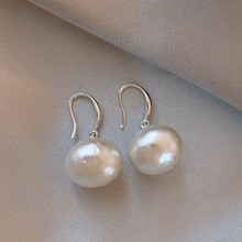 馒头雪花珍珠耳环女轻奢气质名媛抖音网红耳钩小众设计感通勤耳饰