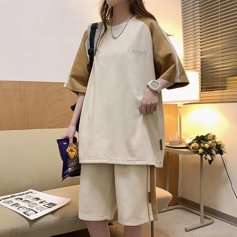 Pantalones cortos de manga corta de hombre gris oscuro letras bordadas estudiantes de secundaria guapo estilo coreano conjunto completo de ropa deportiva 28018