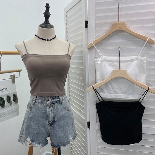 Real shot of Guangzhou women's clothing wholesale, beautiful back camisole with breast pads, tube top, short sleeveless top 1803
