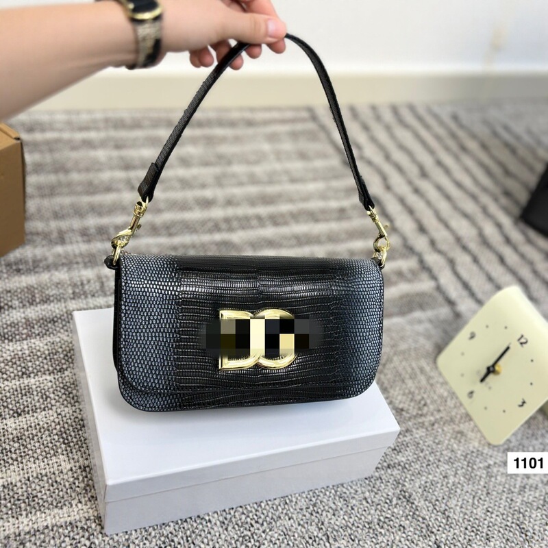 D&G Cross-Border Foreign Trade Women's Bags D Brand Bags Niche Chain Bags Snake Pattern Fashionable Chain Bags D&G Cross-Border Foreign Trade Women's Bags D Brand Bags Niche Chain Bags Snake Pattern Fashionable Chain Bags