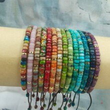 �ۻ�ʯ���鴮�龎����朣����r��Ůʿ�����Ȼʯ���{�����
