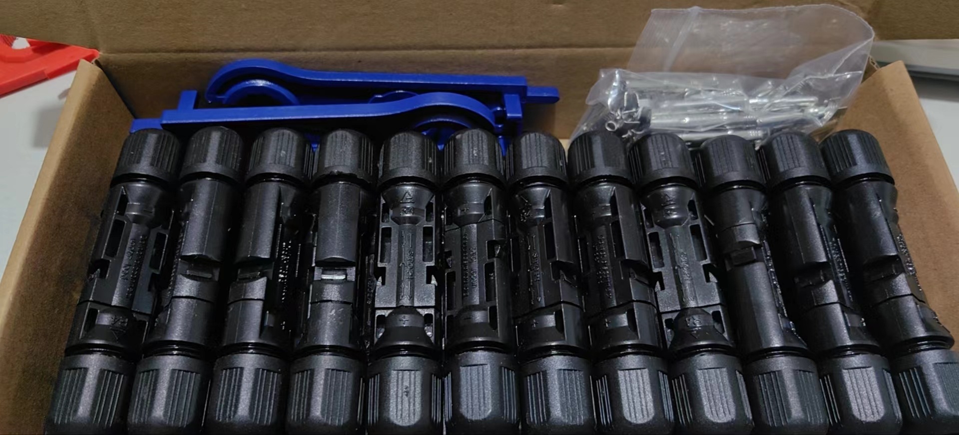 커넥터 24세트 + 렌치 2개