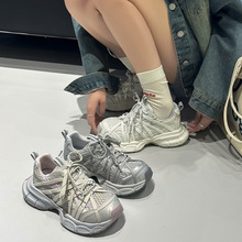 ��Ƥ����ϵ�ЬŮ2025�������eЬ�����\��Ь�r�аٴ��p���ܲ�Ь