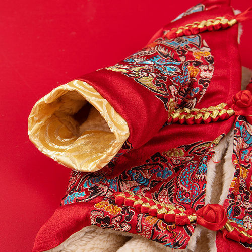 Dog clothes, warm in autumn and winter, new year, festive, God of Wealth hat, printed Tang suit suit, cat clothing wholesale