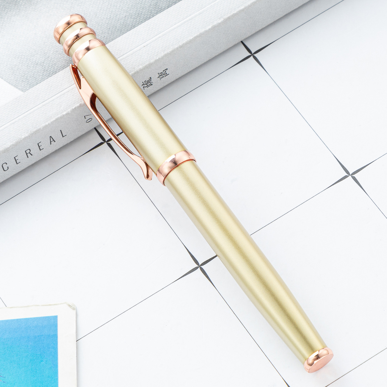 Nuevo pluma de firma de metal mayorista creativa de negocios de oficina pluma de bolas de agua imprimible logo publicitaria pluma de regalo