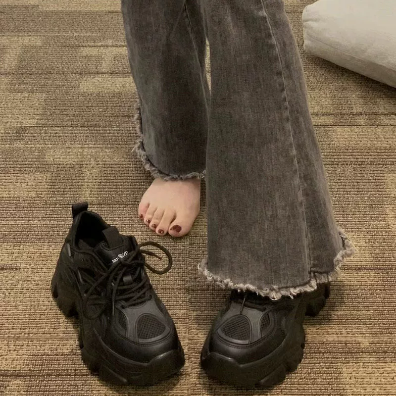 [Женские кроссовки dad shoes с высотой каблука 2025 весна новая универсальная маленького роста высокий толстая подошва спортивная обувь для девушек]