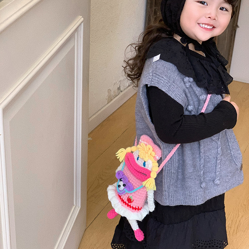 Bolsas para niños otoño y invierno nuevos lindos bolsas de lana coreanas tejidas a mano rosa gran boca bolsas de cambio de teléfono móvil