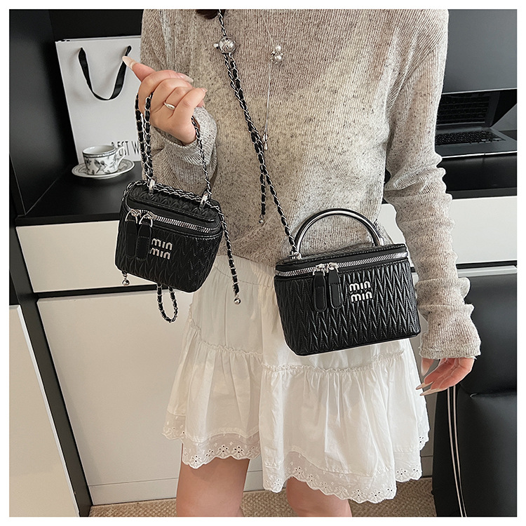 Soft surface pleated bucket bag for women, 2025 new style hand-held hard shell cosmetic box bag, crossbody single-shoulder mobile phone bag undefined