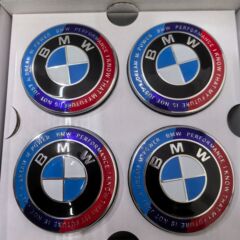 Bmw懸濁ハブカバー50周年記念版連名限定モデルセンターハブカバーマークを適用して改造します。