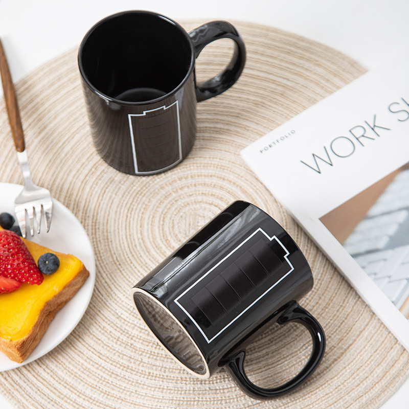 厂家批发电池变色杯热变马克杯创意陶瓷礼品杯广告杯网红升华杯子