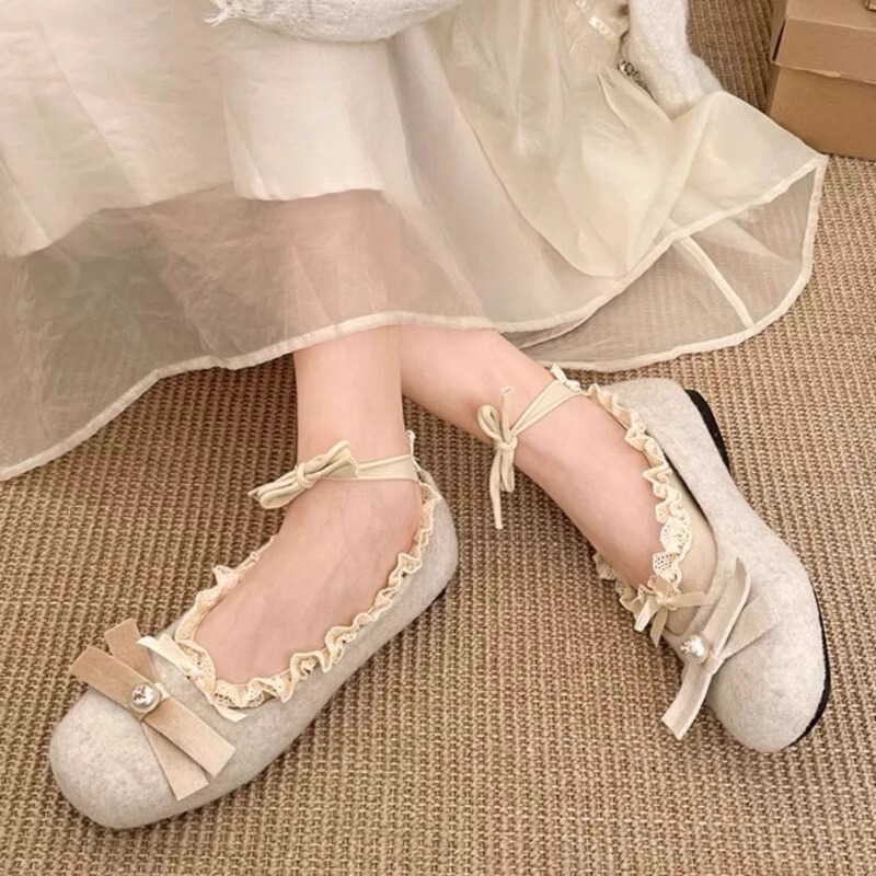 Ballet Style Boat Socks for Women Summer Thin Miu Strap Lace Invisible Socks with Mary Jane Shoes and Socks