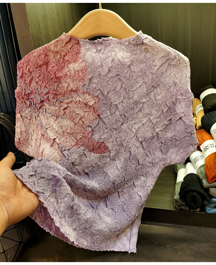 Áo thun nữ ngắn tay in họa tiết xếp ly thiết kế cao cấp — Màu xanh da trời, Màu đen, Màu tím, Xanh lông công chi tiết 29